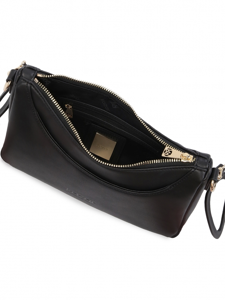 Czarna torebka na pasku z możliwością przypięcia do wózka