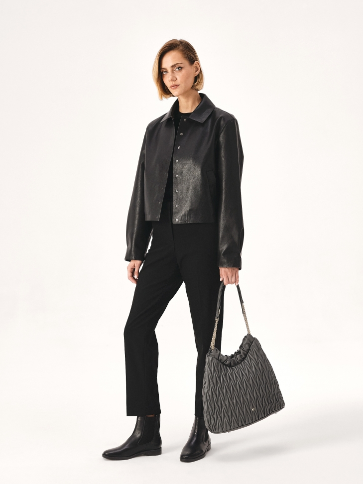 Pikowana szara torebka z długimi uchwytami