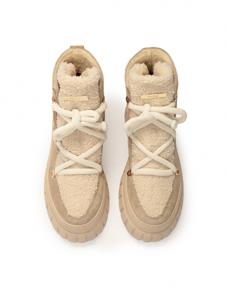 Beżowe śniegowce zamszowe z syntetycznym futerkiem