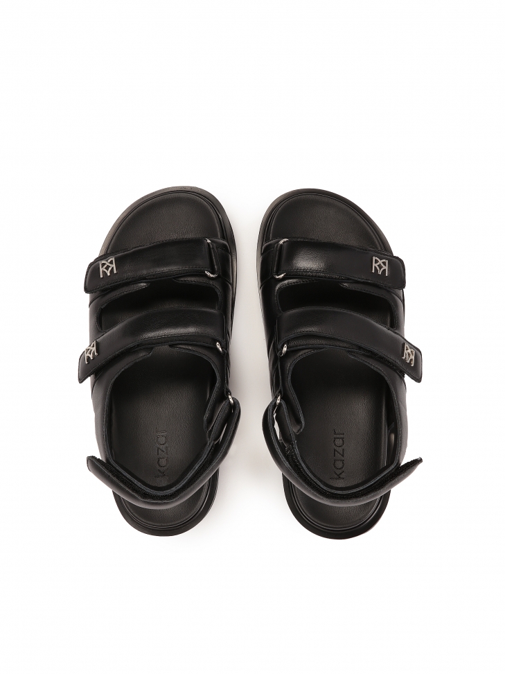 Czarne płaskie sandały z rzepami