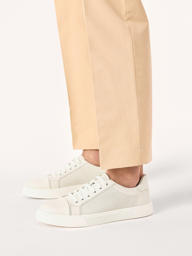 Komfortowe męskie sneakersy z perforowaną cholewką