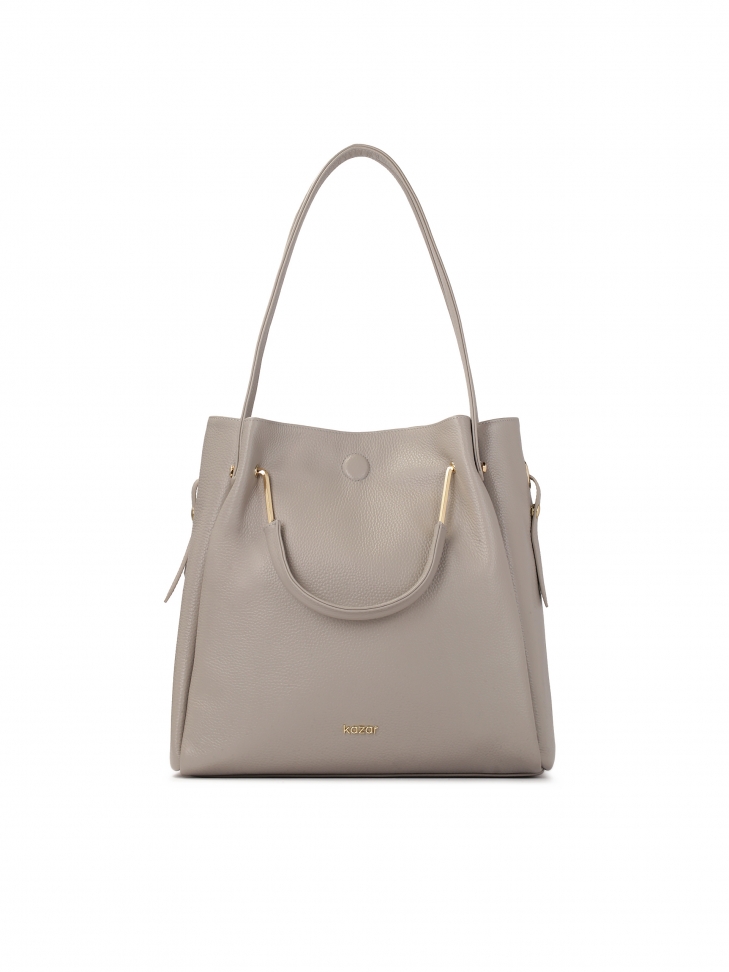 Skórzana szara torebka z metalowymi rączkami i paskiem