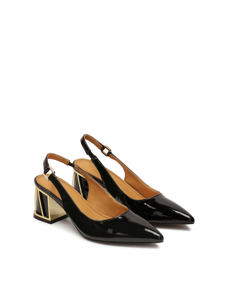 Lakierowane czółenka z odytą piętą i zdobionym obcasem