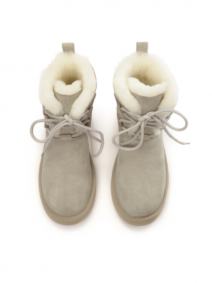 Szare śniegowce ze sznurowaną cholewką