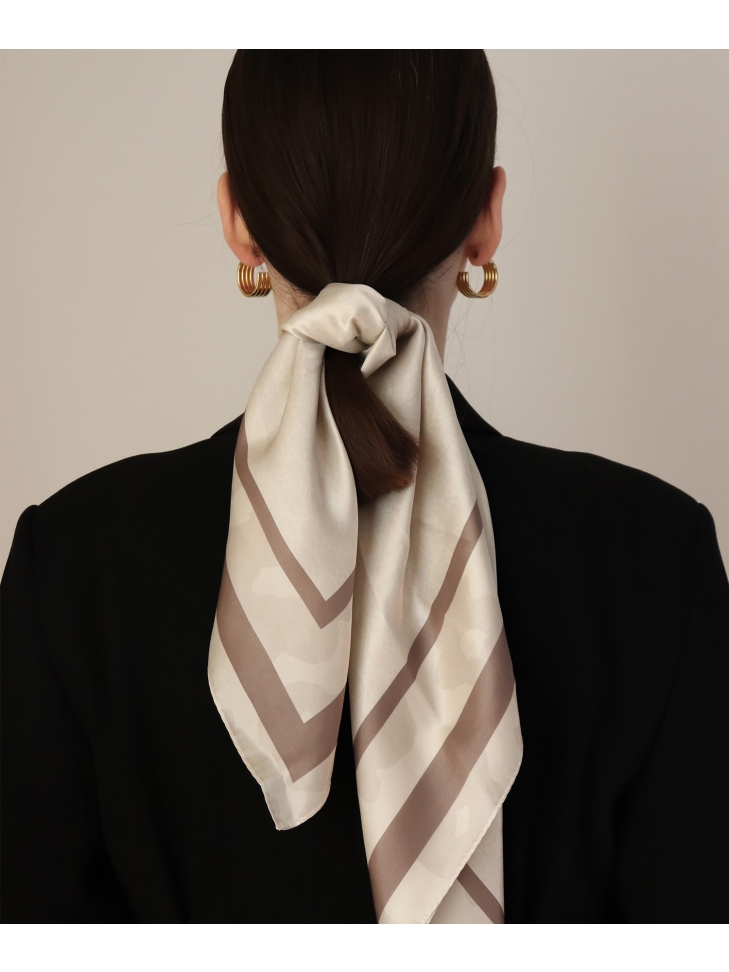 Multikolorowa apaszka damska