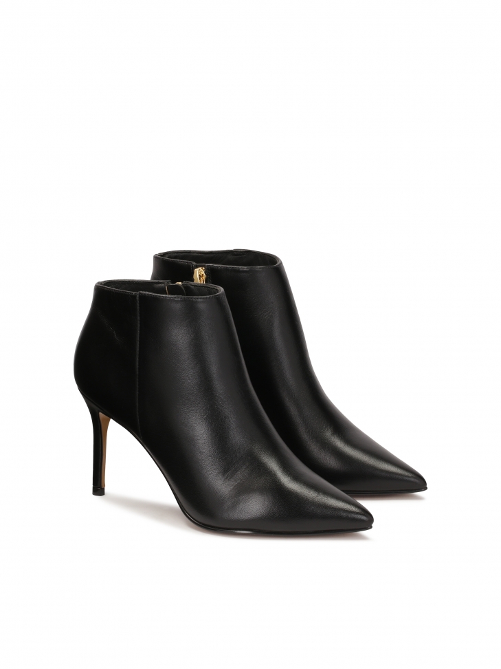 Klasyczne botki na smukłej szpilce