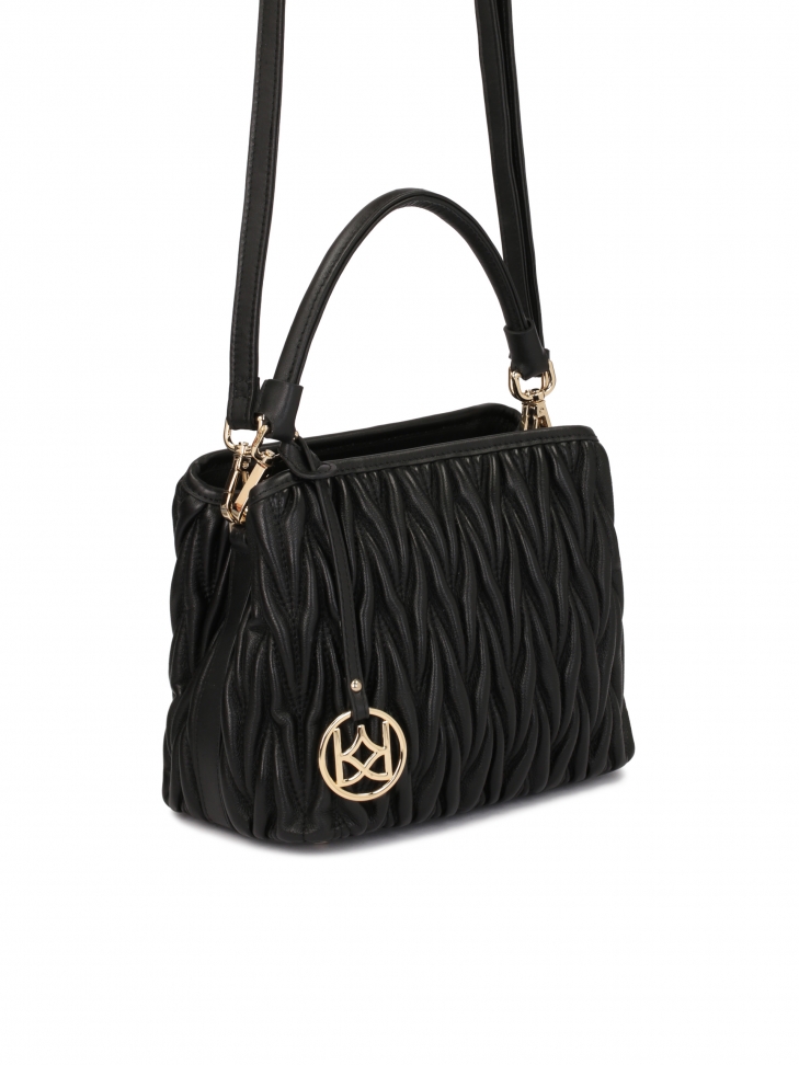 Czarna torebka do ręki i na ramię z efektowną skórą