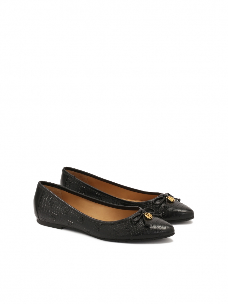 Czarne baleriny z tłoczonym wzorem