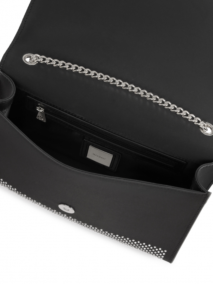 Torebka na łańcuchu z błyszczącymi yształkami