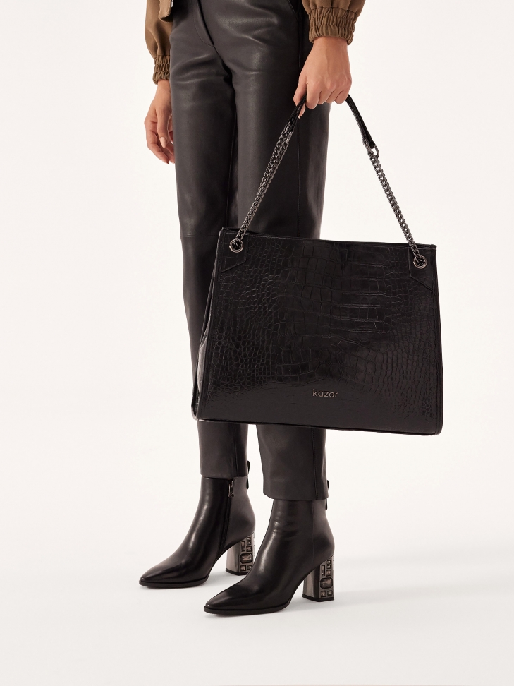 Elegancka torebka z uchwytami na łańcuchach