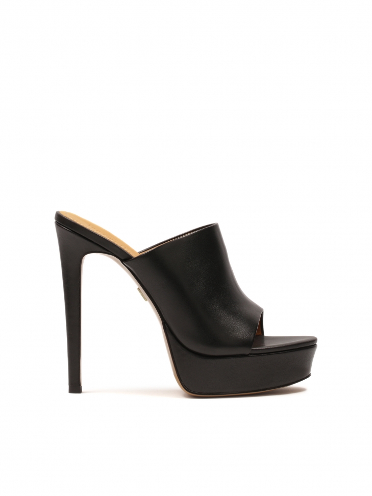 Skórzane klapki z platformą i wysokim obcasem