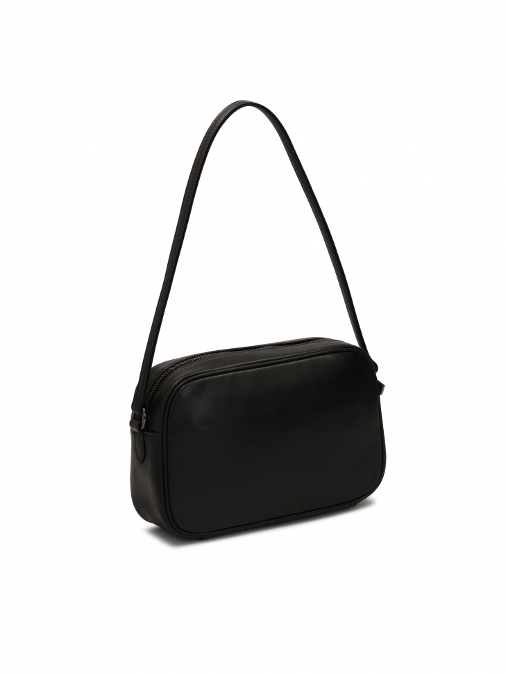 Uniwersalna czarna torebka na pasku