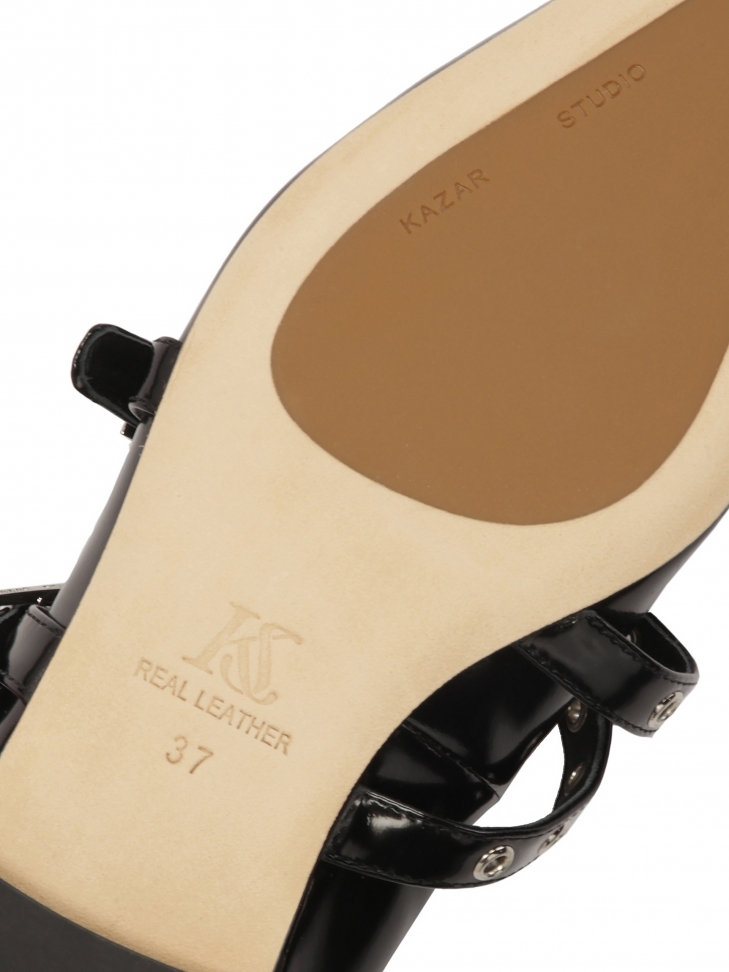 Czarne czółenka na płaskiej podeszwie z dwoma paseczkami