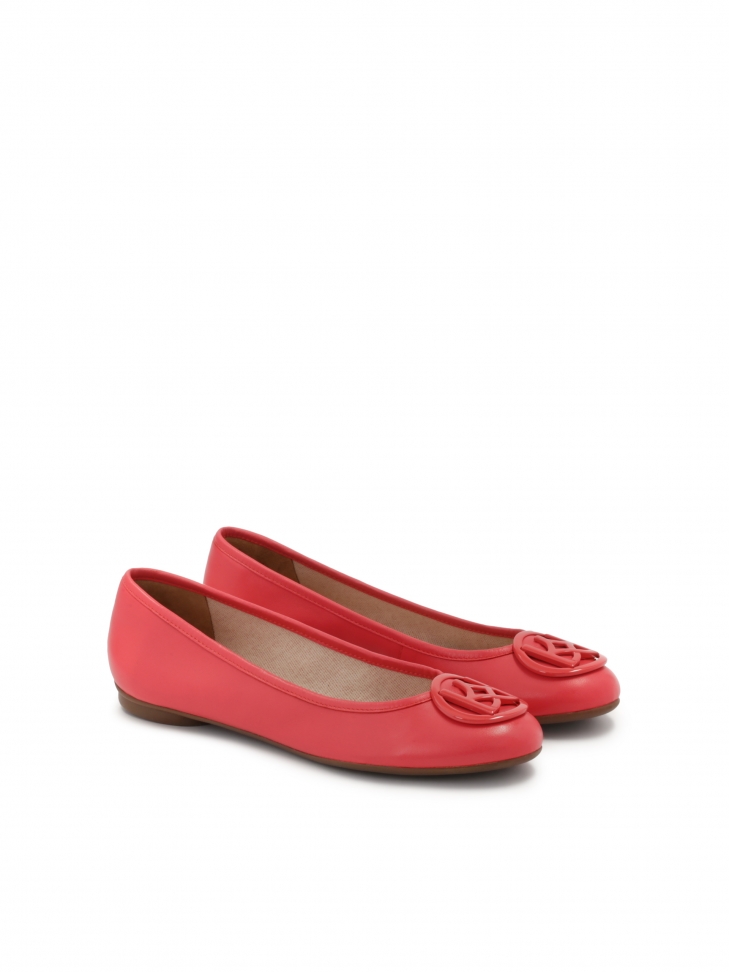 Różowe baleriny z ozdobą na nosku