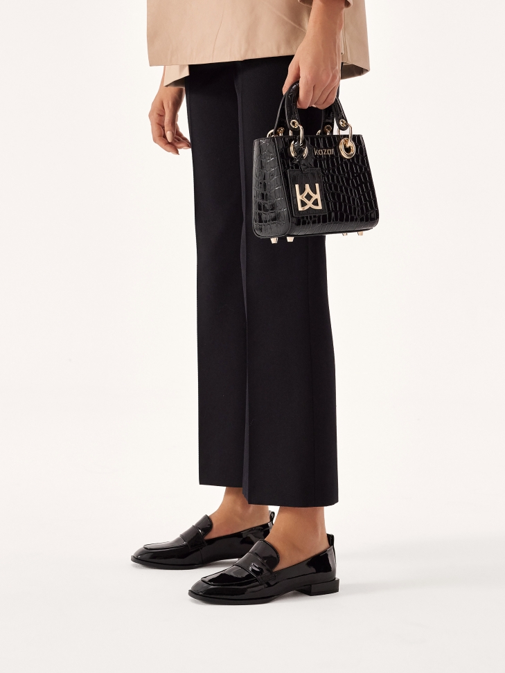 Lakierowane półbuty z kwadratowym noskiem i obcasem