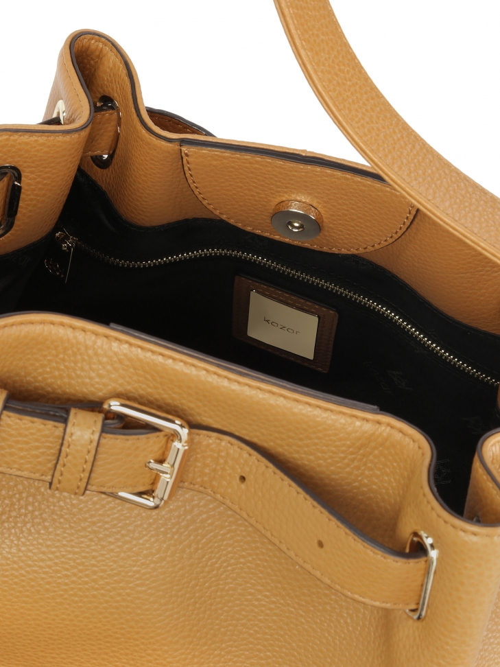 Skórzana torebka o luźnym fasonie