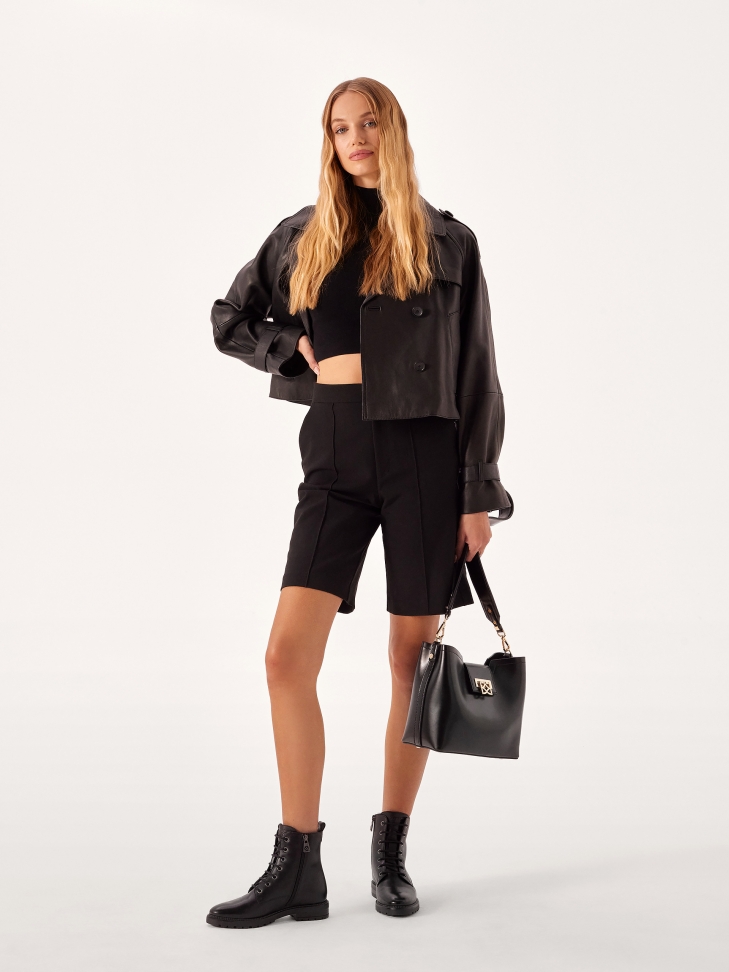 Czarne trzewiki z sznurowaniem i suwakiem