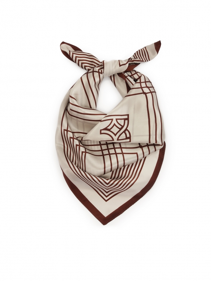 Jedwabna apaszka w geometryczne wzory