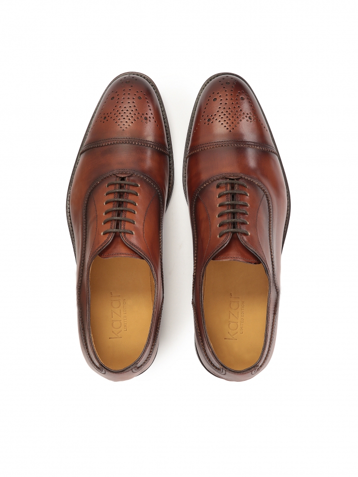 Luksusowe wizytowe półbuty z ażurowym zdobieniem