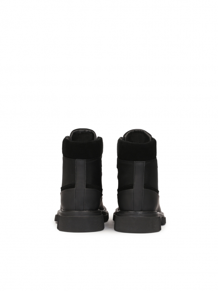 Czarne masywne trzewiki męskie z wysoką sznurowaną cholewką