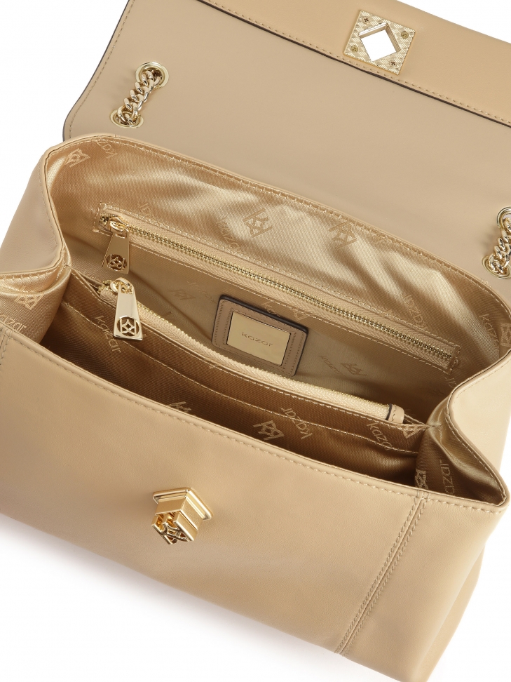 Beżowa torebka z klapą