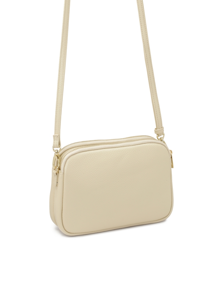 Beżowa torebka z efektownym monogramem KAZAR