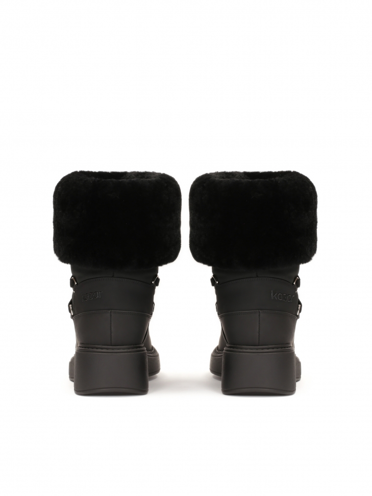 Czarne śniegowce z wełną owczą
