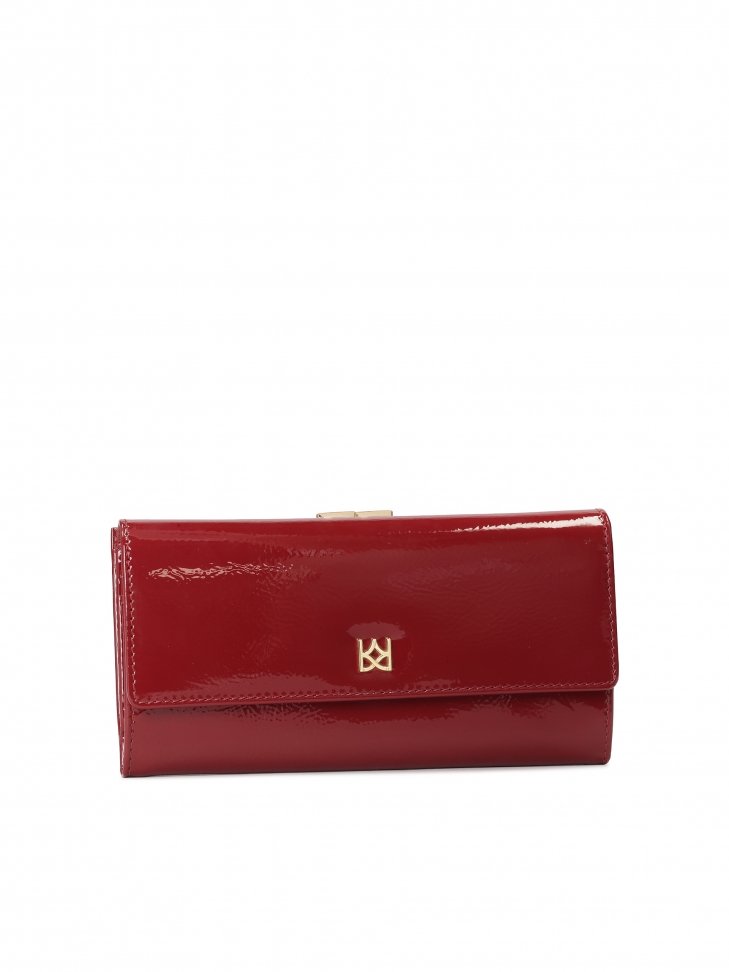 Elegancki portfel z lakierowanej skóry z delikatnym marszczeniem