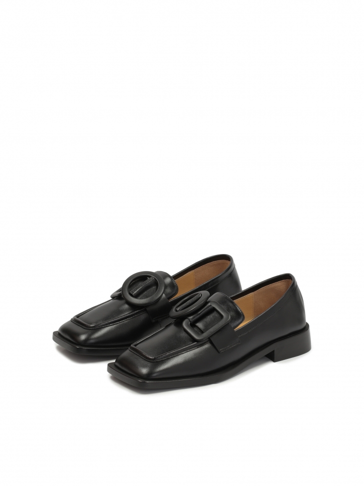 Wsuwane czarne półbuty na płaskiej podeszwie