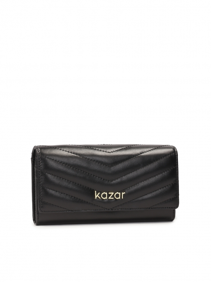 Podłużny pikowany portfel z klapką