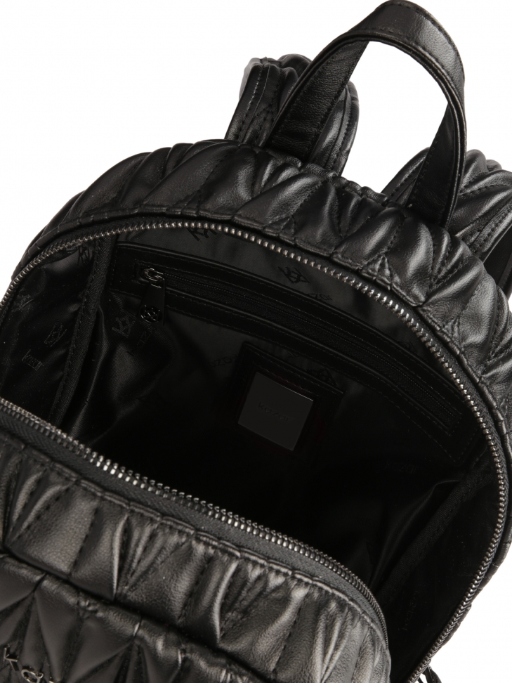 Miękki plecak zdobiony pikowaniem