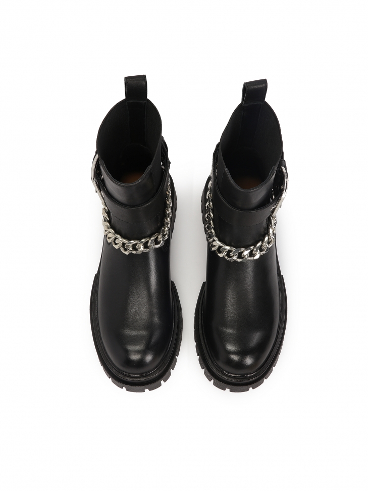 Wsuwane botki z odpinanym paskiem