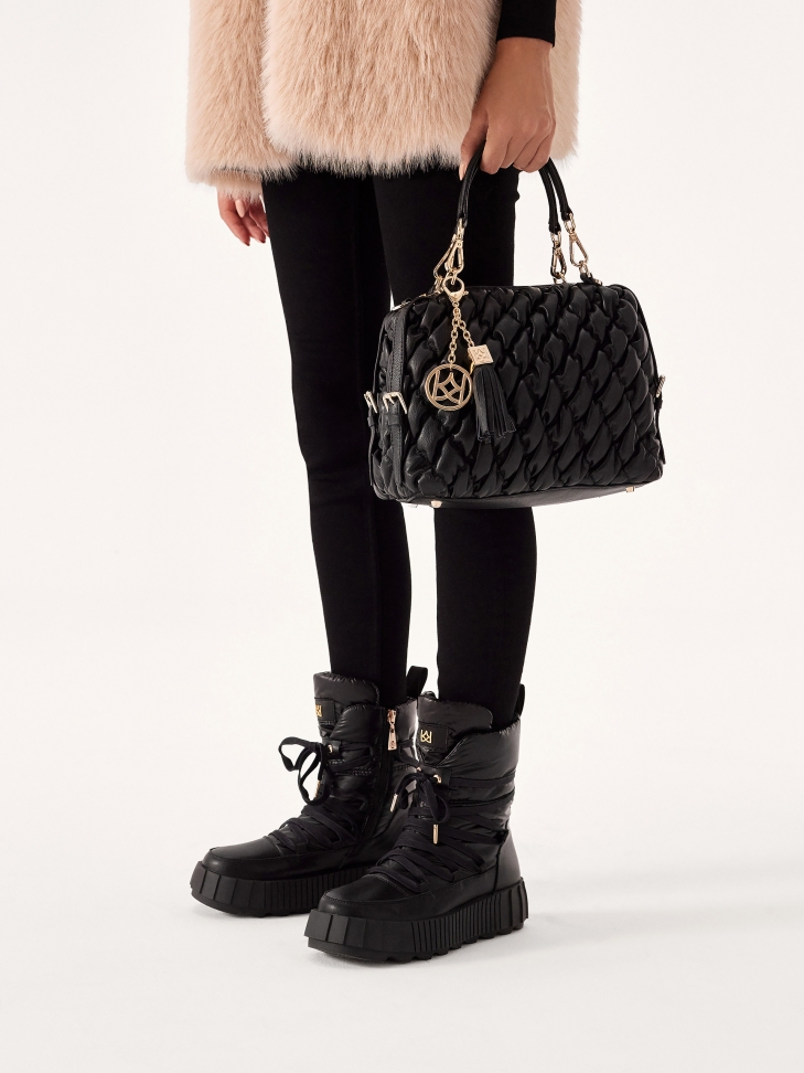 Czarne śniegowce damskie na grubej podeszwie