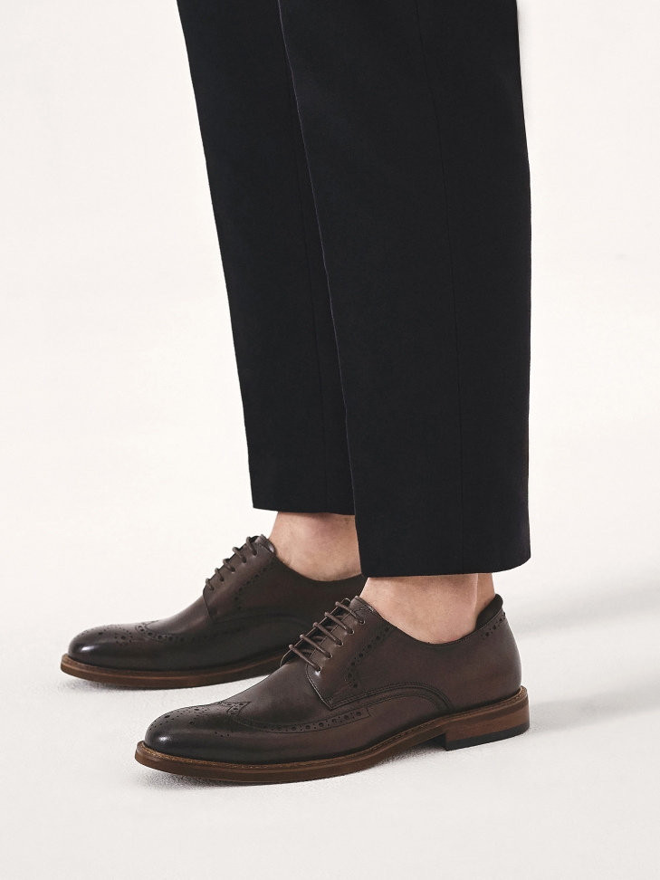 Eleganckie półbuty z rozetowym zdobieniem