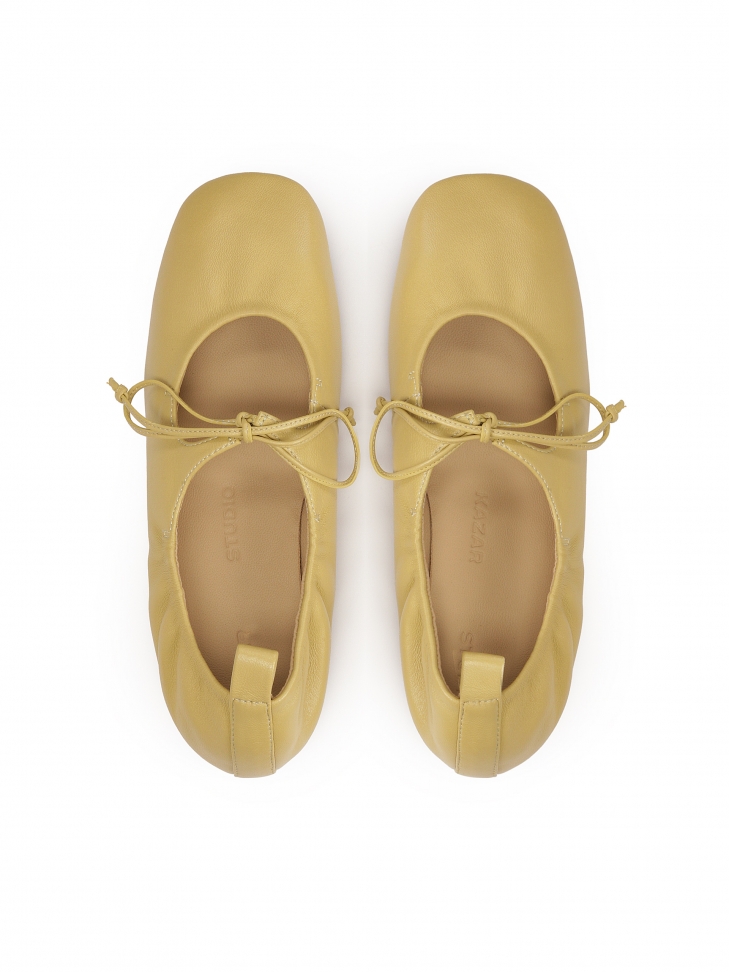 Wiązane baleriny z naturalnej skóry