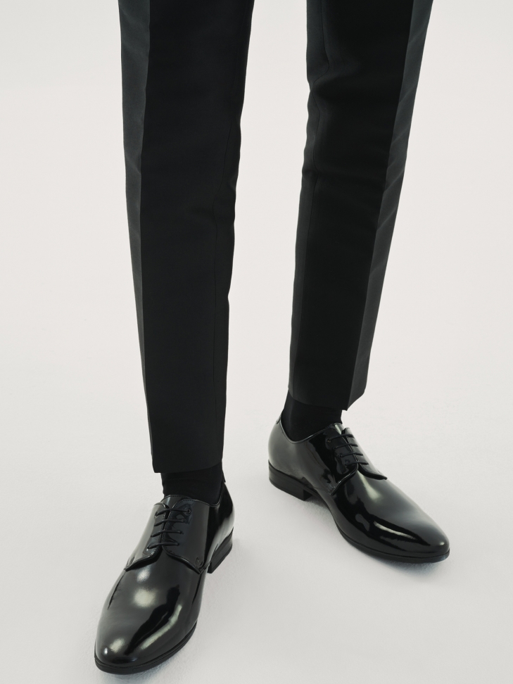 Czarne półbuty wizytowe