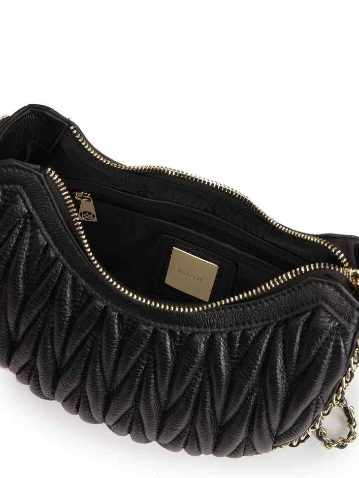 Czarna marszczona torebka w kształcie półksiężyca