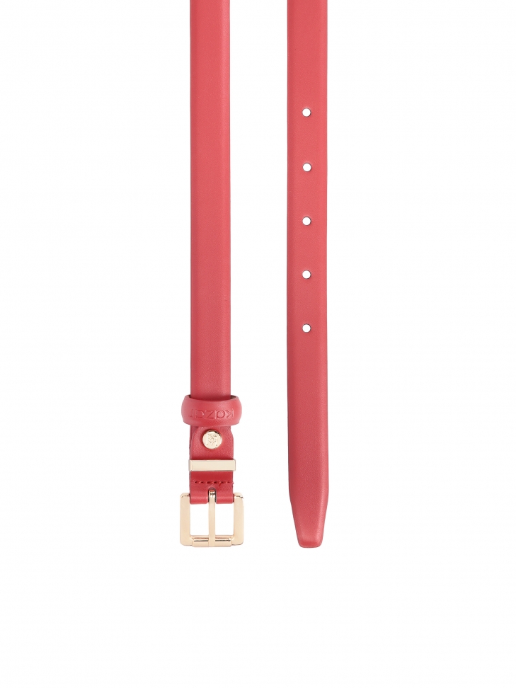 Czerwony wąski pasek w minimalistycznym stylu