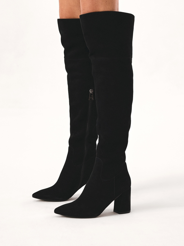 Zamszowe muszkieterki na szerokim obcasie