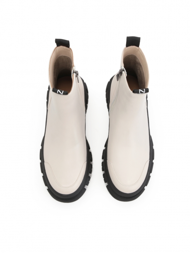 Biało-czarne trzewiki damskie