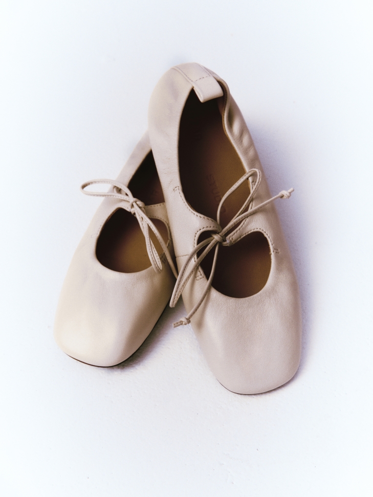 Kremowe baleriny na skórzanej podeszwie