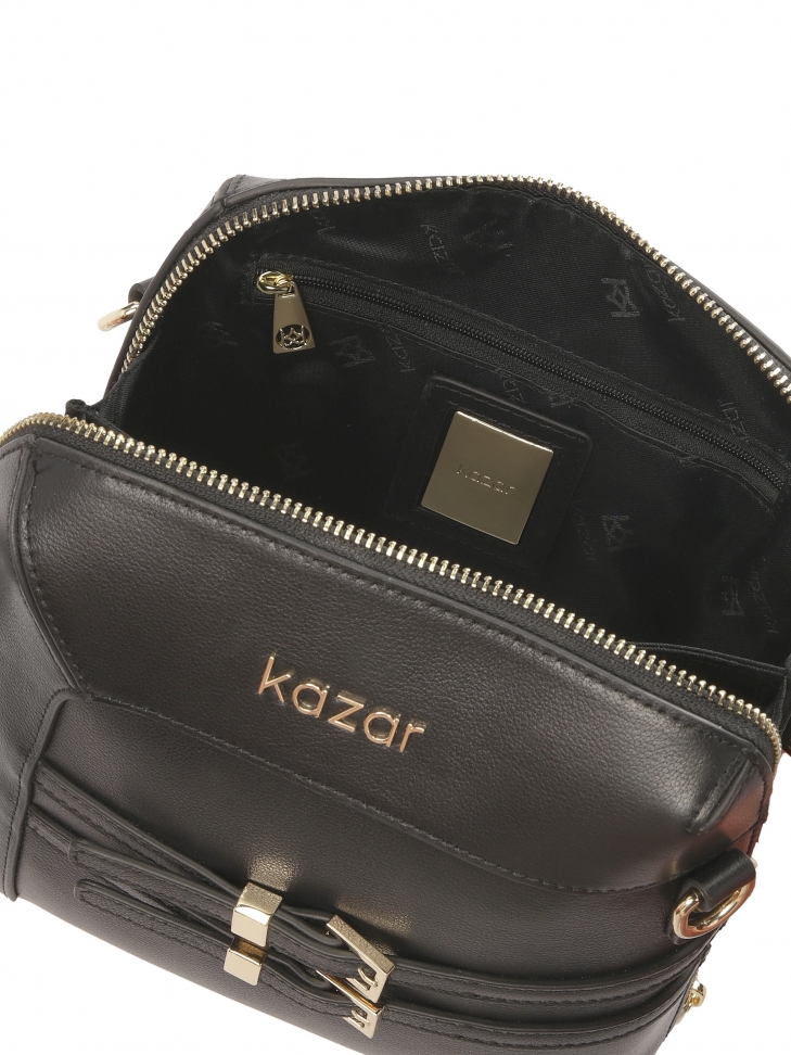 Mała czarna torebka z dwubiegunowym zamkiem