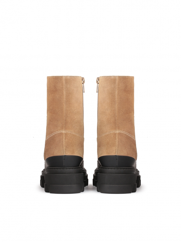 Jasnobrązowe trzewiki z zamszu na grubej podeszwie