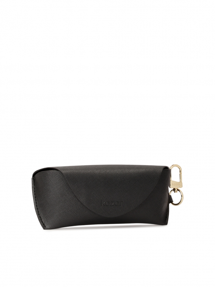 Czarne przypinane etui na okulary