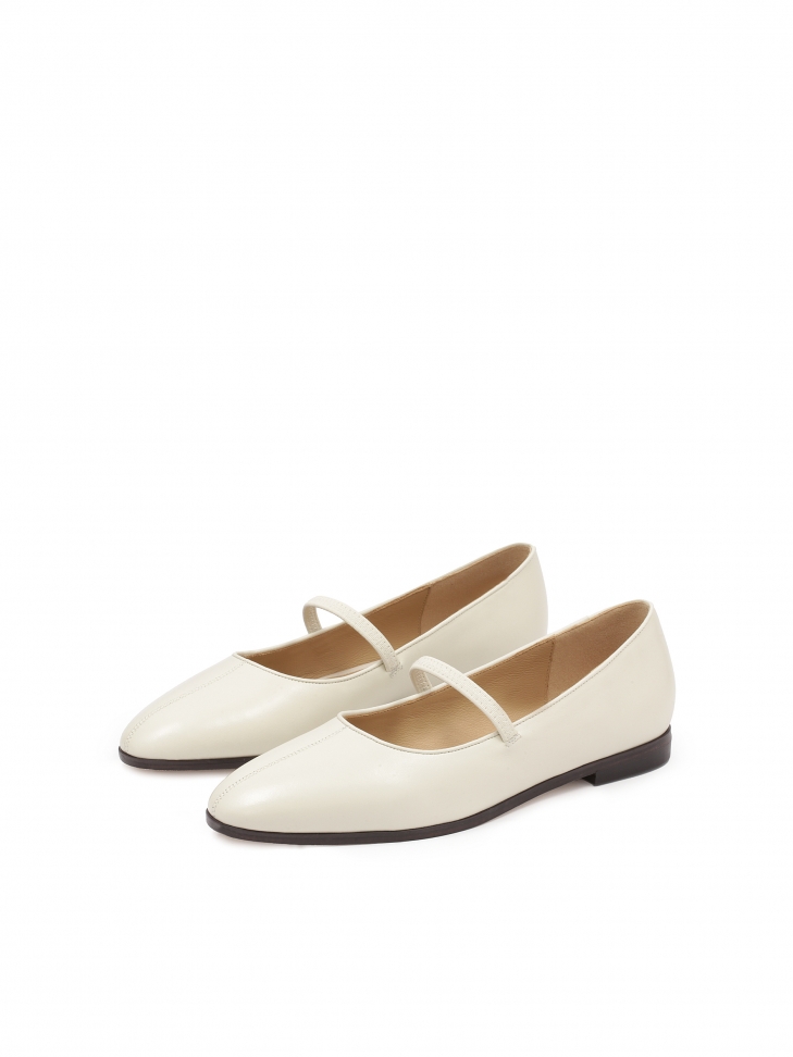 Baleriny w kolorze off white na płaskiej podeszwie