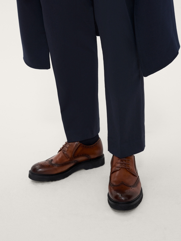 Brązowe cieniowane półbuty męskie typu Brogue