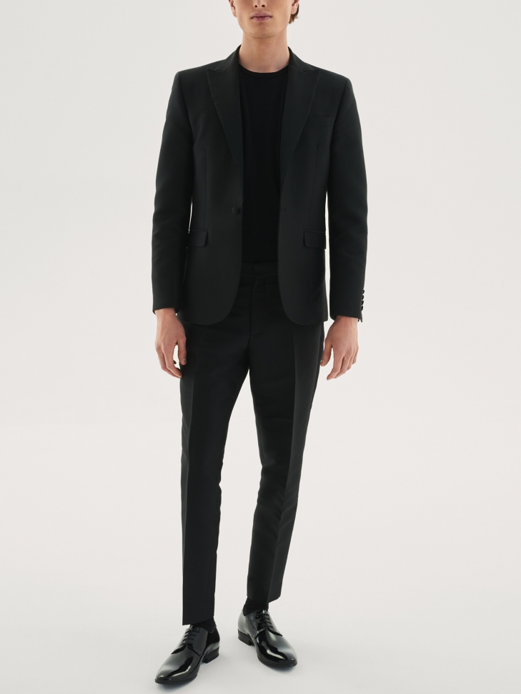 Czarne półbuty wizytowe