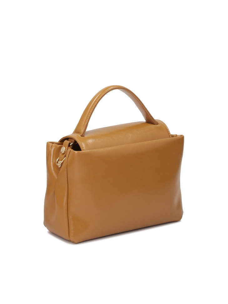 Jasnobrązowa torebka skórzana typu kuferek