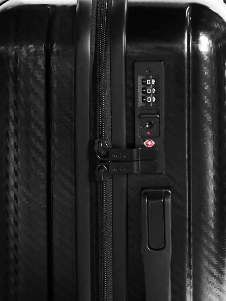 Mała kabinowa walizka z policarbonu fakturowana