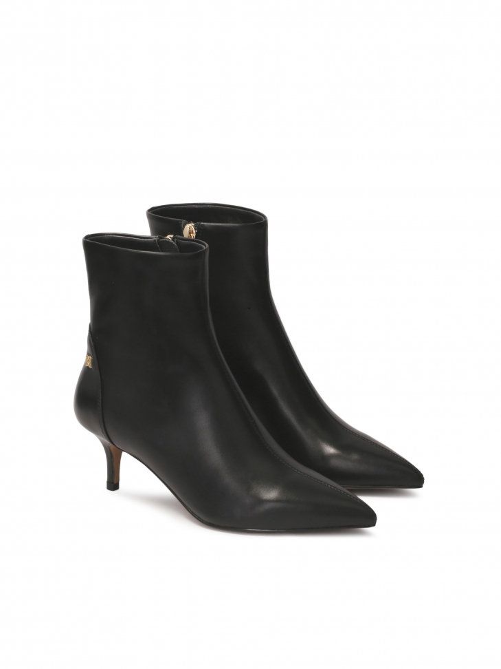 Botki skórzane na obcasie typu kitten